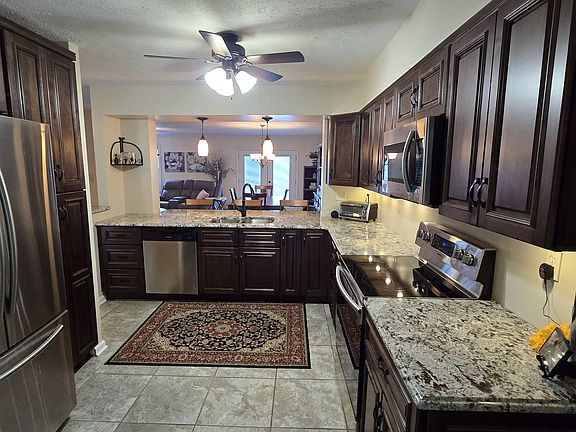 3rd image of 389 Jubilee Dr