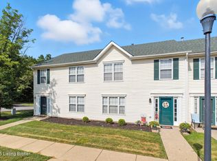 8013 Hunter Green Way, Louisville, KY 40291