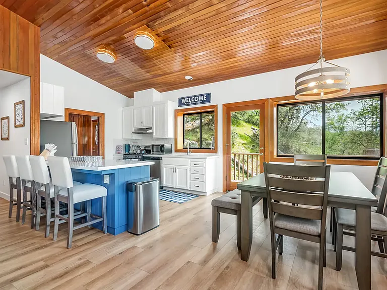56406 Marina View Way — Photo 6
