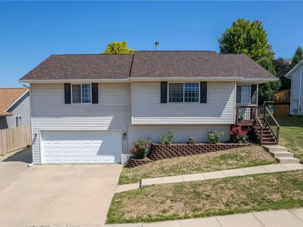 420 Lilac St, Tiffin, IA 52340