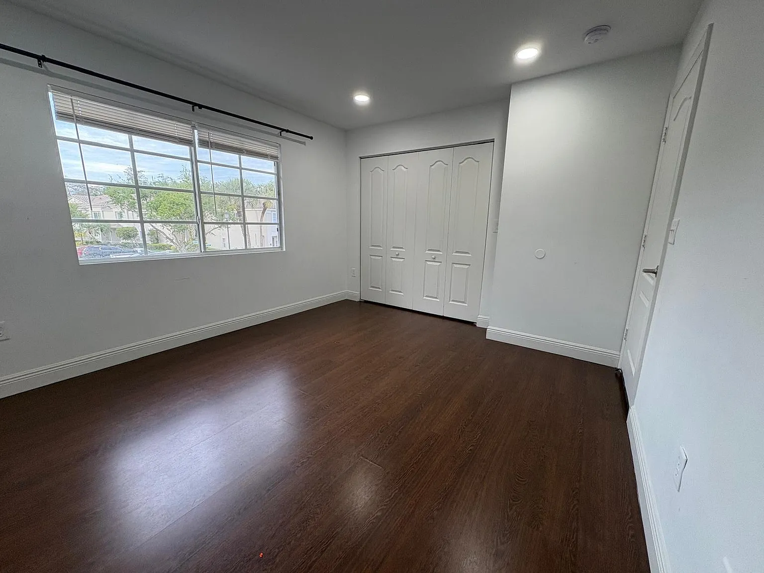 2 bed, 2.5 bath, 1318 sqft, $2,850 — Photo 2
