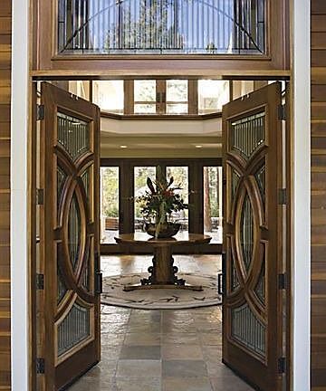 Stunning Entry to Main Level Living