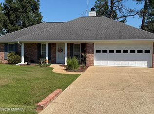 8584 Cottonwood Dr E, Meridian, MS 39305