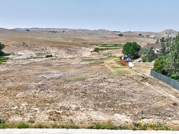 2nd image of 406 Mountain Shadow Dr