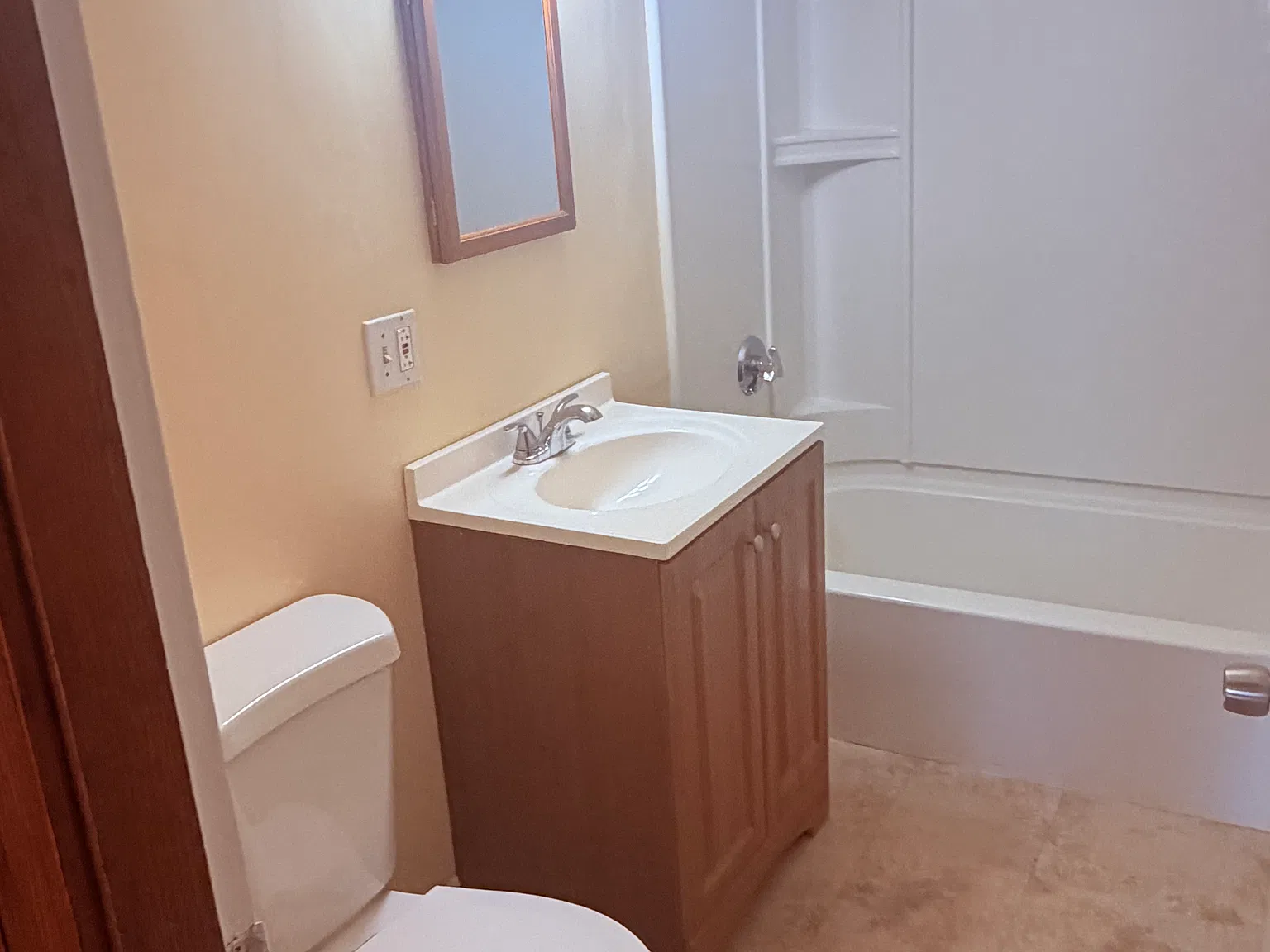 2 bed, 1200 sqft, $2,000 — Photo 4
