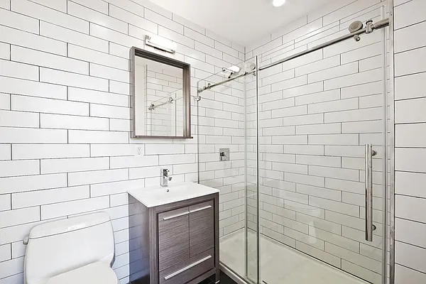 Rented by Bold New York | media 30