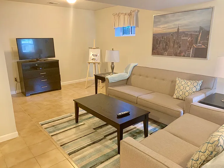 8801 Leonard Dr — Photo 18