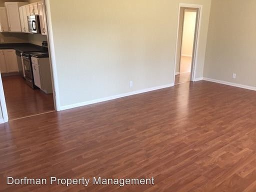 2nd image of 6833 Oakwood Trl S