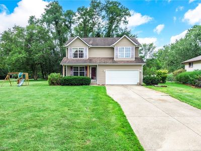 25273 Briarwood Ln, Columbia Station, OH, 44028