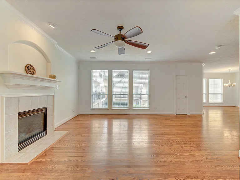 1322 Cohn St — Photo 14