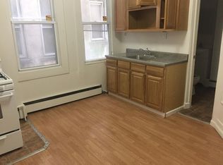 127 W 54th St APT 1, Bayonne, NJ 07002