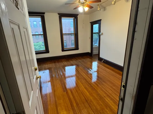 171 Avenue A #22, Turners Falls, MA 01376