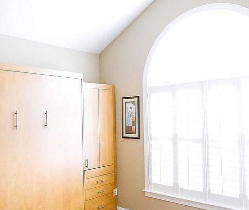 Office/ queen Murphy bed
