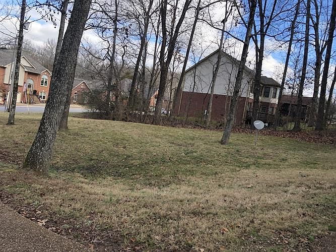 2nd image of 4980 Tulip Grove Ln