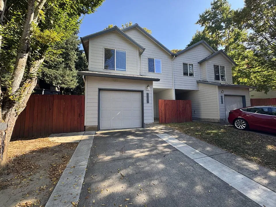 3626 NE 158th Ave