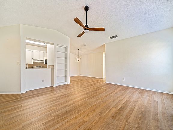 5th image of 7114 Windbrook Ln