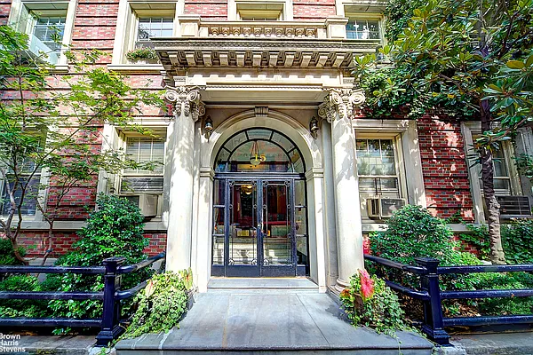 Rented by Brown Harris Stevens | media 18