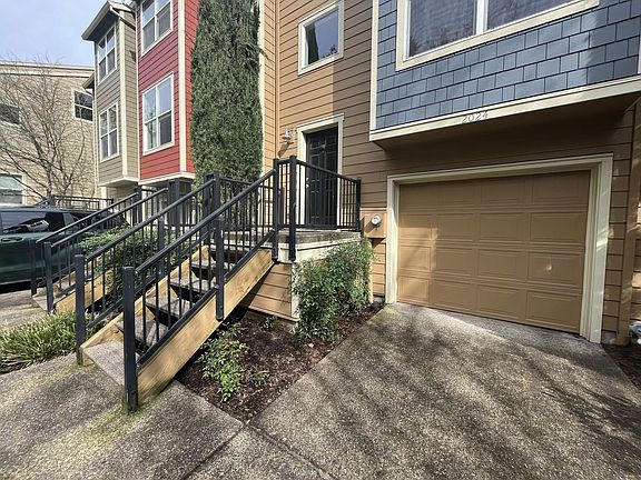 5th image of 2024 NE Sheffield Ave