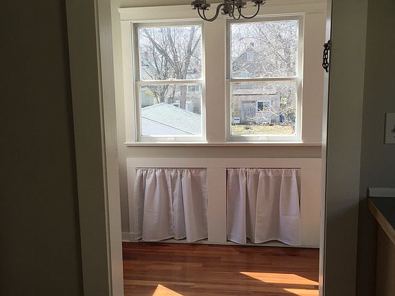 4th image of 1528 Rockway Ave #2