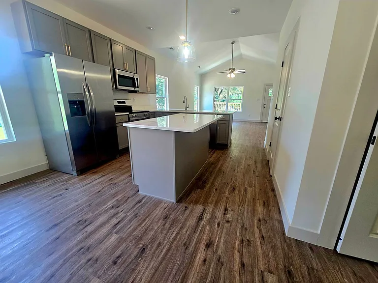 1331 Lee Ln — Photo 13