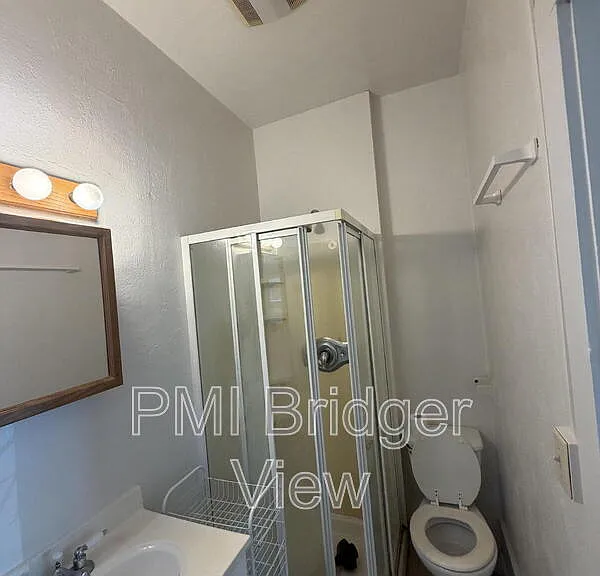 210 S Black Ave #2 — Photo 3