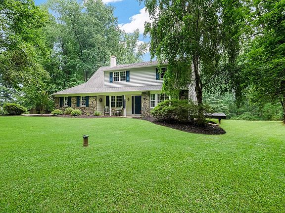 2nd image of 4841 Lower Mountain Rd