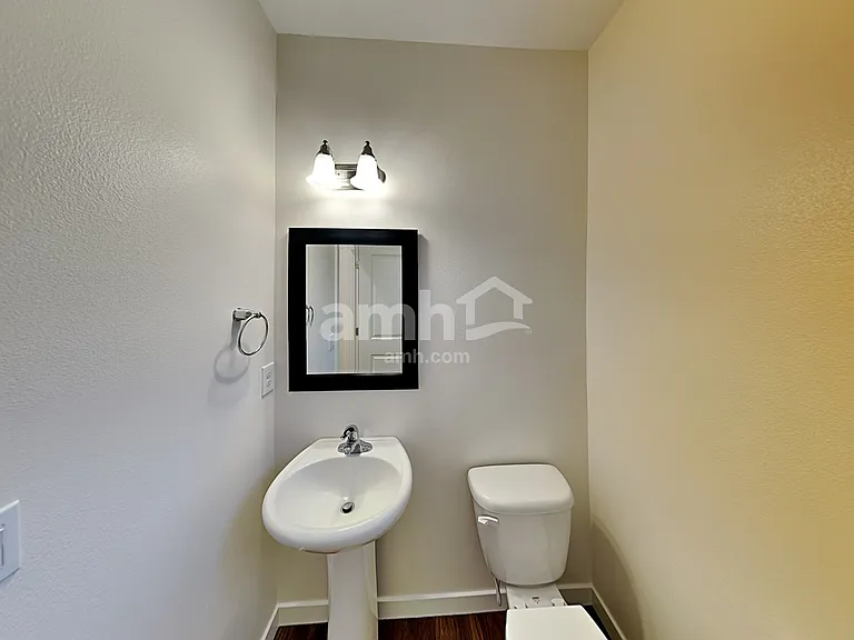 1318 NE 11th Ave — Photo 7