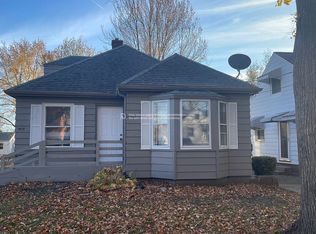 1102 E Seneca Pl, Peoria, IL