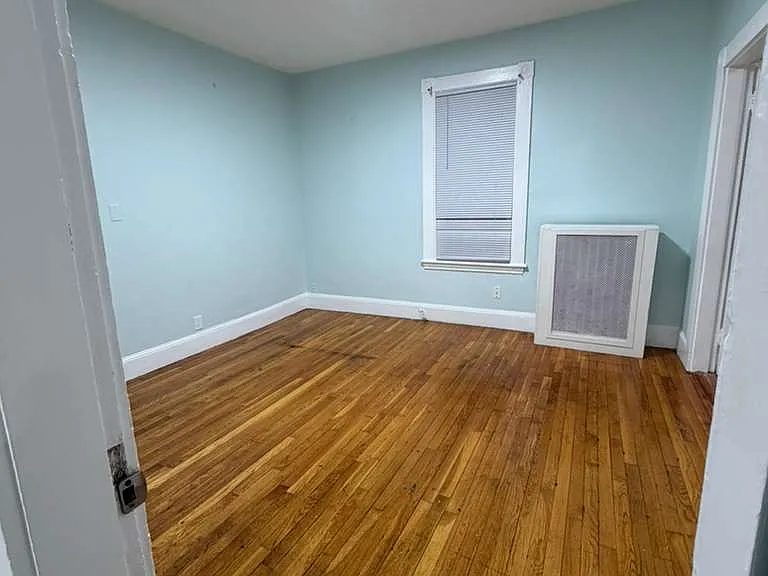 420 Hyde Park Ave — Photo 11