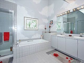 1st image of 54 Hyde Ct