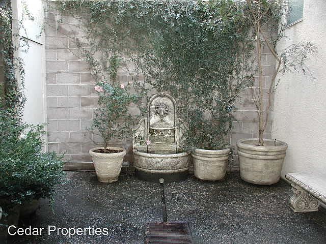 1st image of 3401 Richmond Blvd APT 2