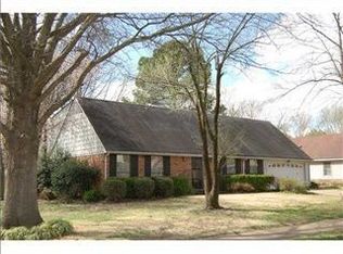 6887 Pecanhill Dr, Bartlett, TN 38135