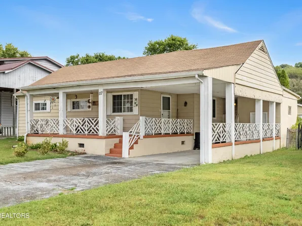 117 Lee Dr, Lenoir City, TN 37771