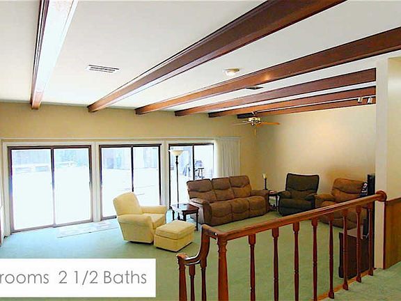 3rd image of 405 Navy Cove Blvd