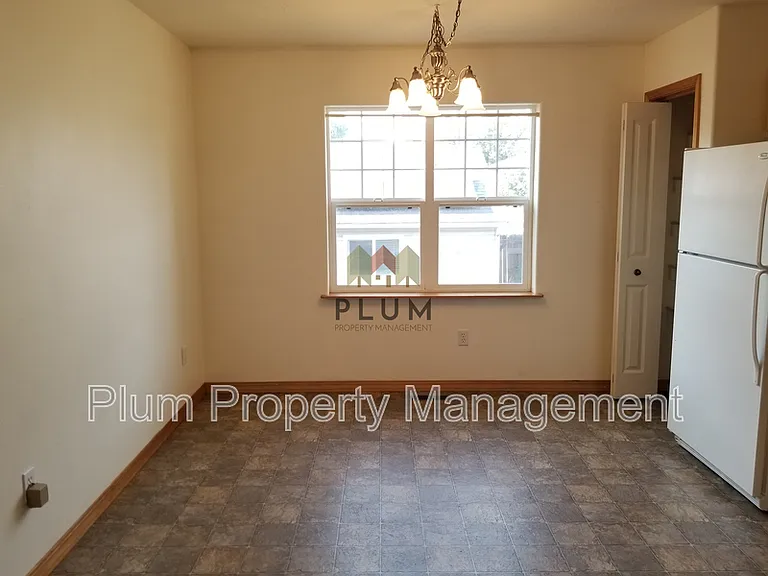 1620 S 14th St W — Photo 13