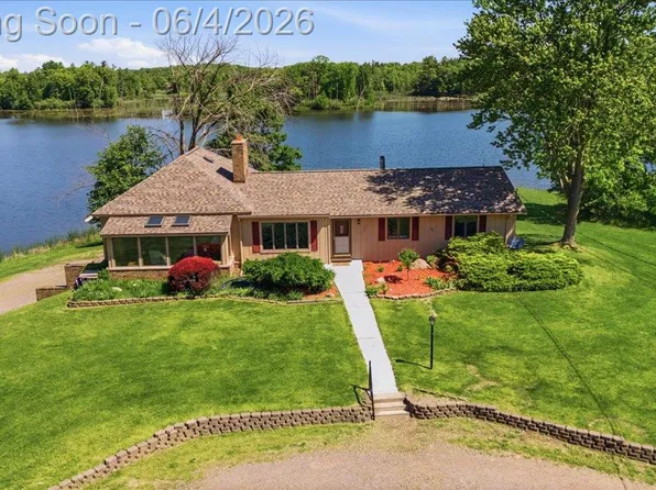 725 Deerpath Ct, Ortonville, MI 48462