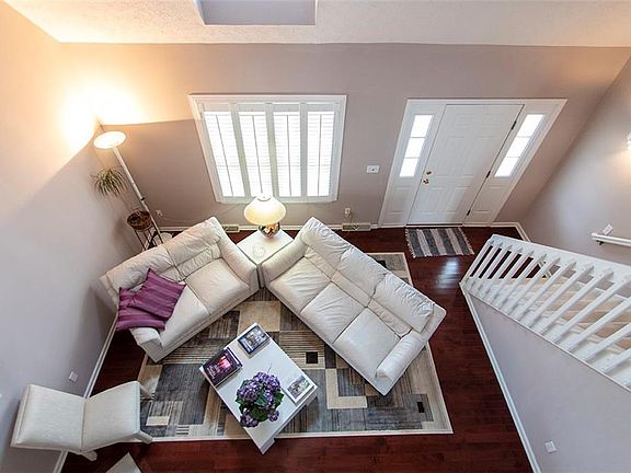 5th image of 74 High Point Dr Unit 83