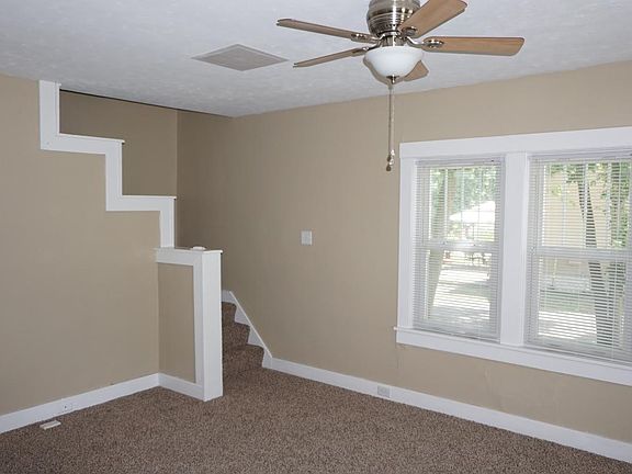 5th image of 3332 Sagamon Ave