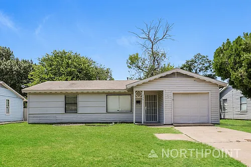 720 Emberwood Dr Photo 1