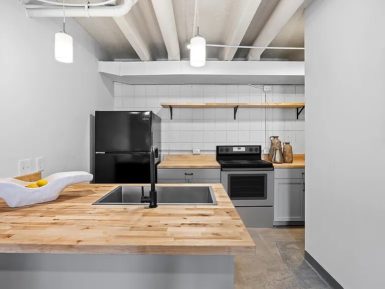 415 S Weber St #104 — Photo 10