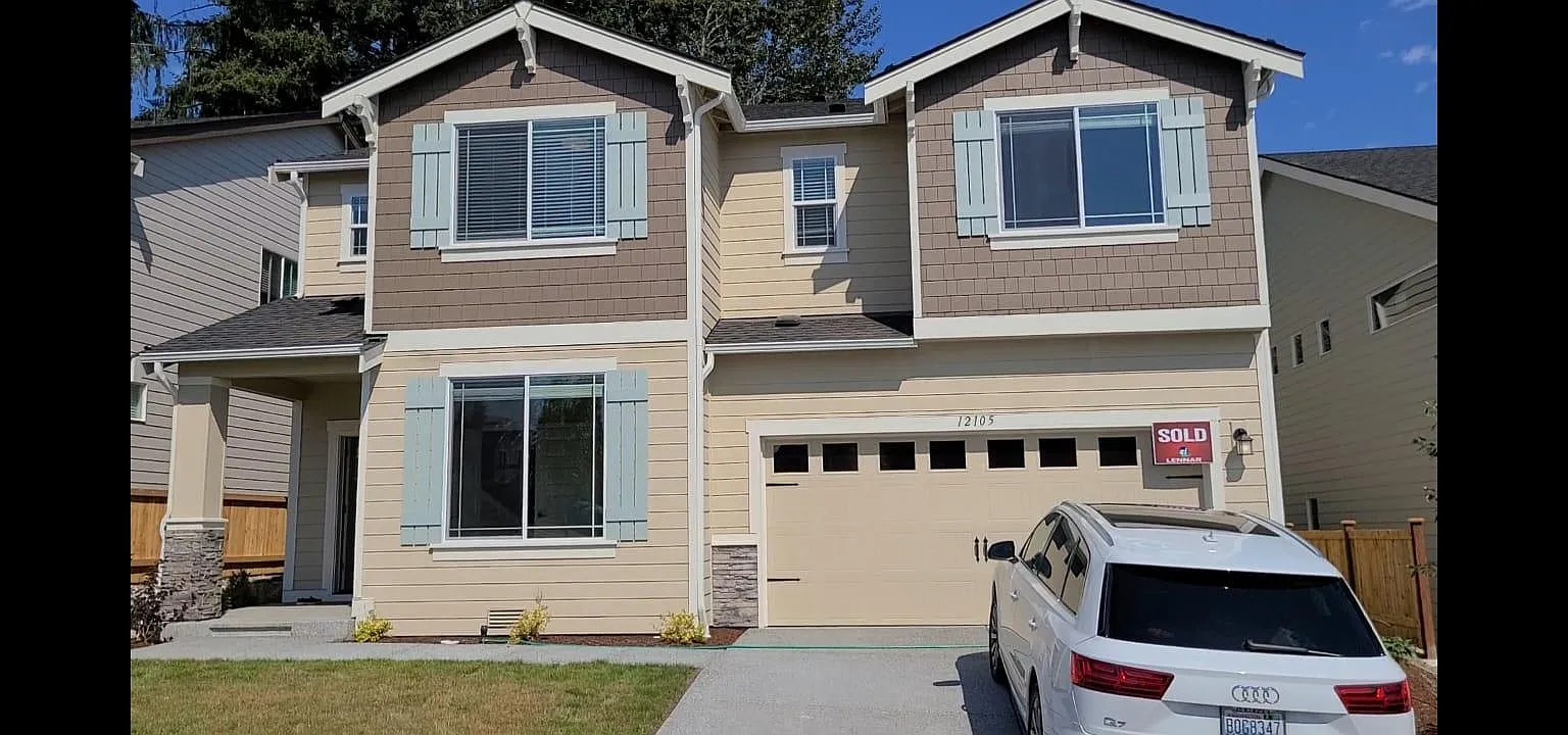4 bed, 2704 sqft, $4,100 — Photo 1