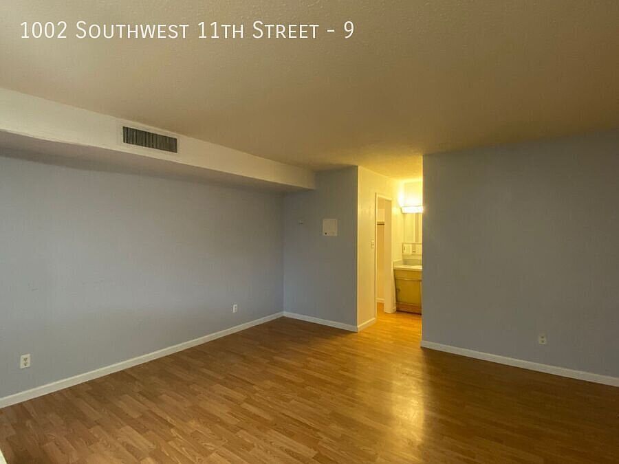 2nd image of 1002 SW 11th Ave APT 9