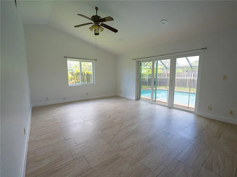 5332 NW 29th Ct — Photo 5