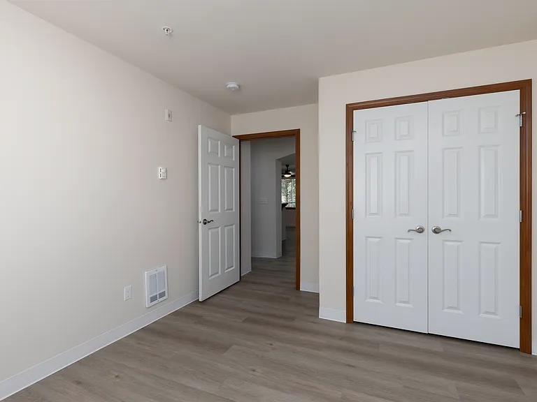 Brandon Place — Photo 28