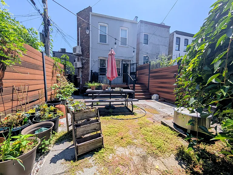 731 Madison St #1 — Photo 9