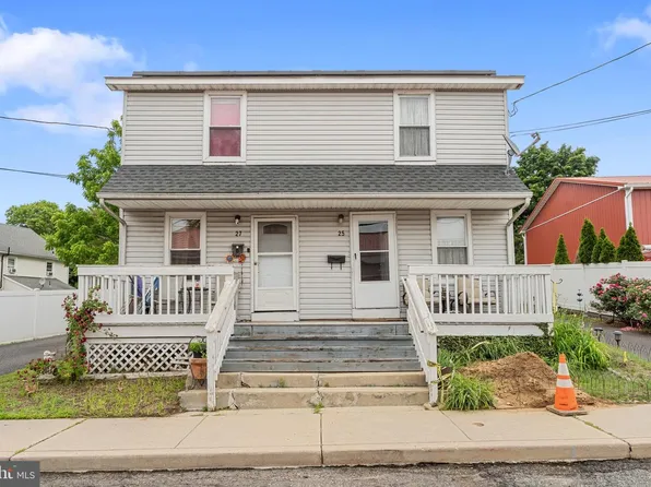 25 Grant Ave, Swedesboro, NJ 08085