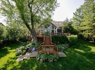 4526 Lakeshore Ct, Brighton, MI