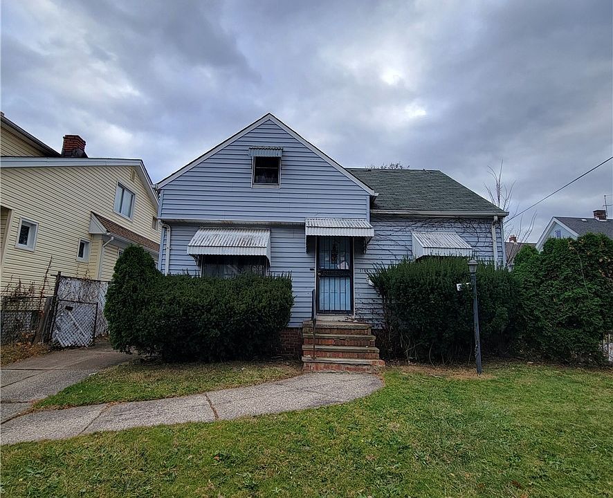 1st image of 3709 E 106th St