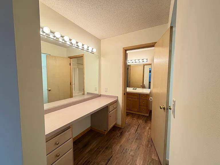 4553 Abbott Rd — Photo 22
