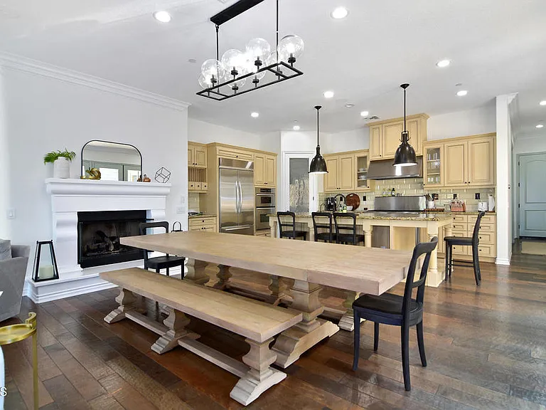 4011 Adriatic St — Photo 8
